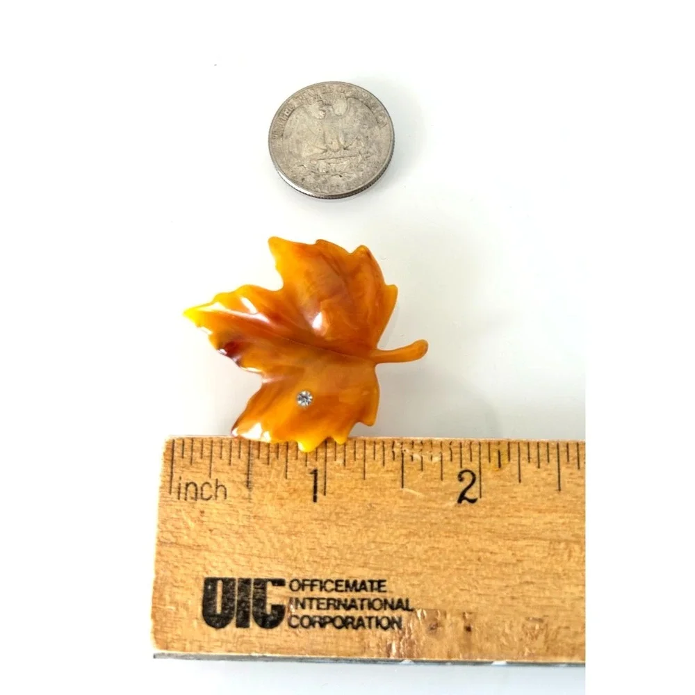 80s Avon Dew Touch Maple Leaf Butterscotch Lucite Rhinestone Brooch Pin Fall EUC